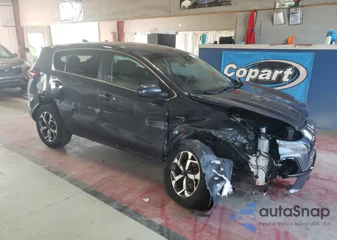 2020 Kia Sportage Lx z USA, uszkodzony, nr VIN KNDPMCAC8L7728450